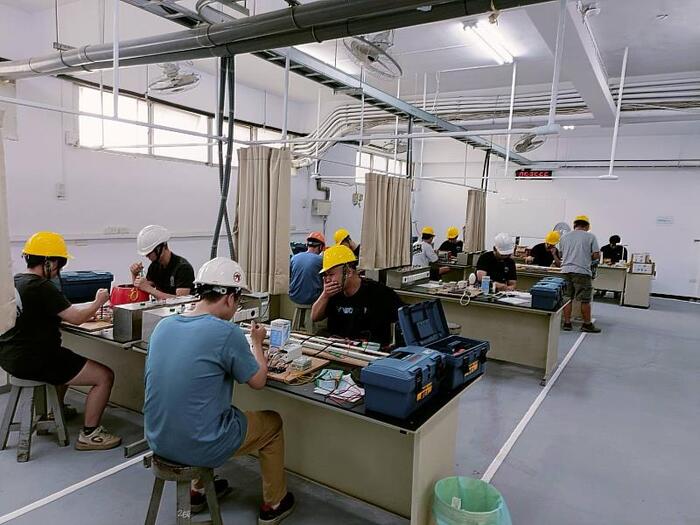 照明及電熱類電器檢修模擬檢定練習。