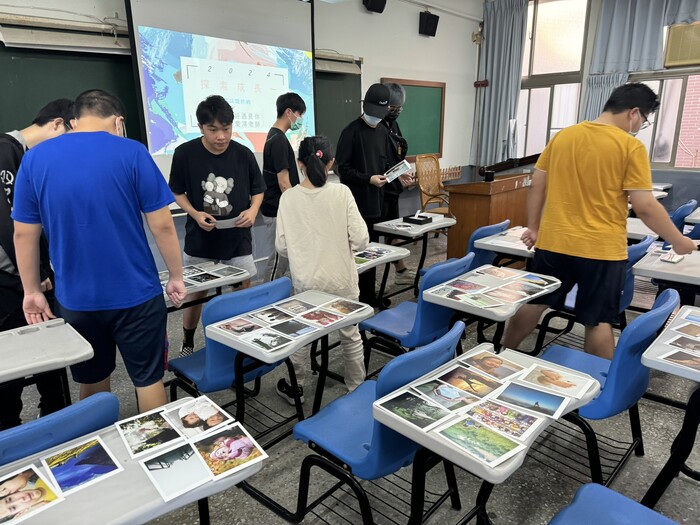 請學生檢視選擇的職業與自己的工作觀、人生觀是否一致，並思考若有如何  矛盾取得平衡，培養學生應對的能力。